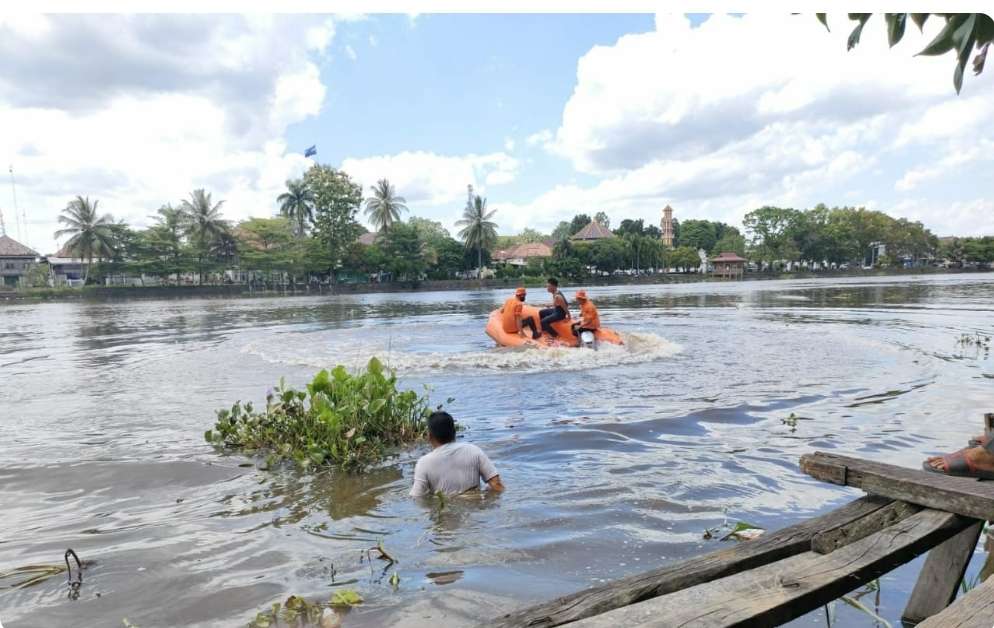 Bocah Tenggelam Di Sungai Komering Pencarian Terus Dilakukan