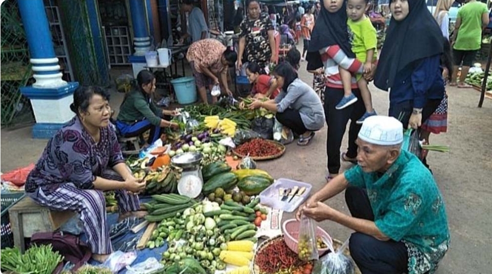 Jelang Akhir Bulan Agustus 2024, Harga Sayuran di Pasar Kalangan Sanga Desa Masih Stabil 