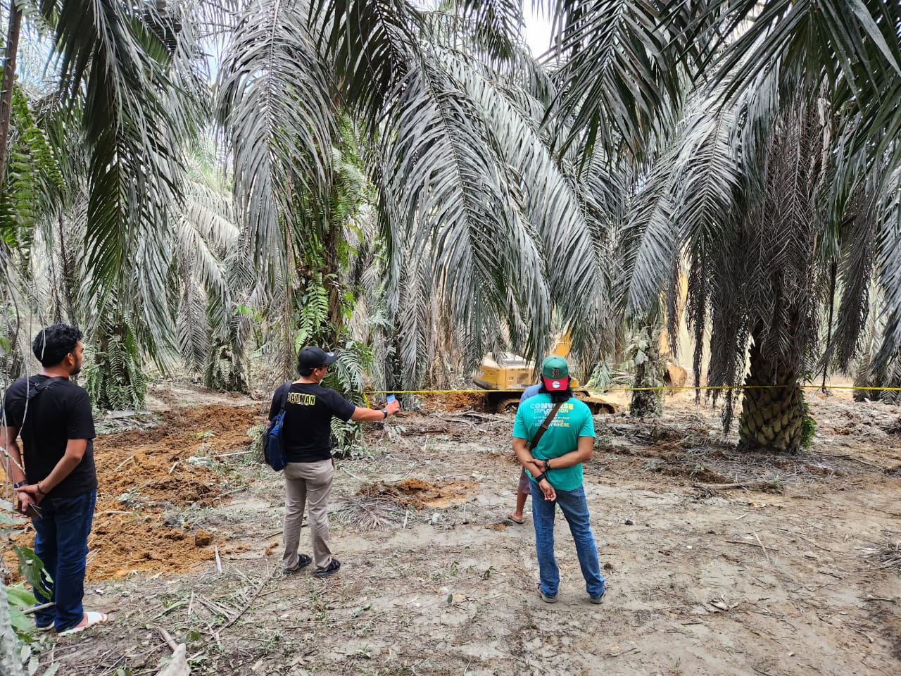 Semburan Air Gegerkan Warga Kaliberau, Diduga Akibat Aktifitas Pengeboran Sumur Minyak Ilegal