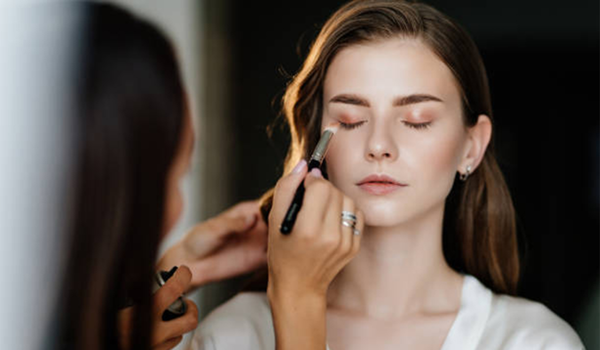 5 Tren Makeup Natural yang Sedang Hits di Tahun 2024