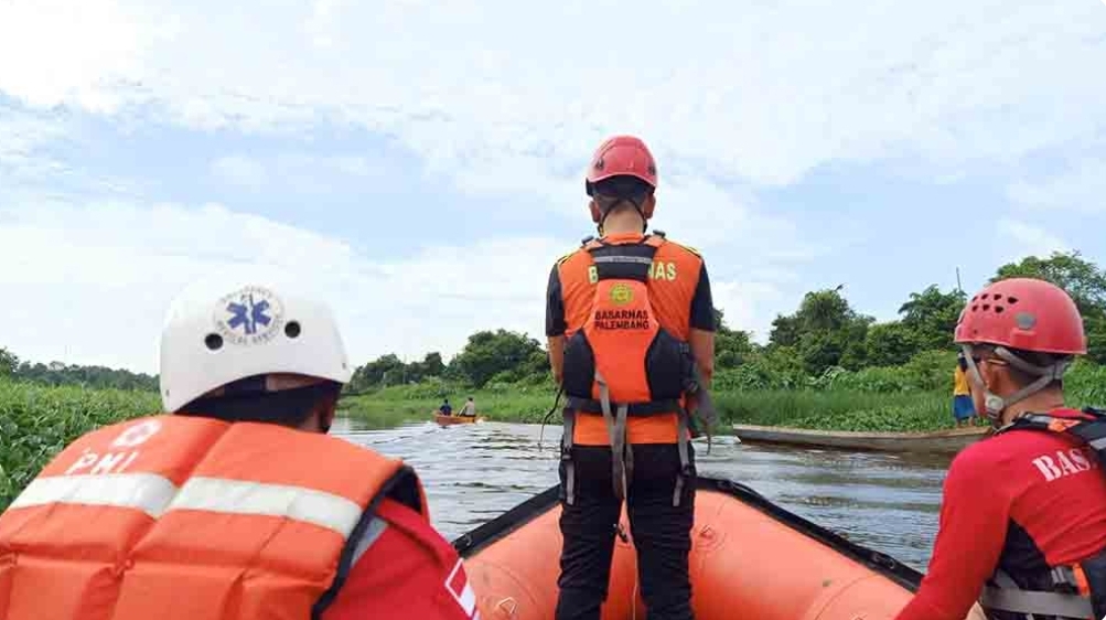 Pria di Kota Palembang Terjatuh di Sungai Borang, Ini Dugaan Penyebabnya
