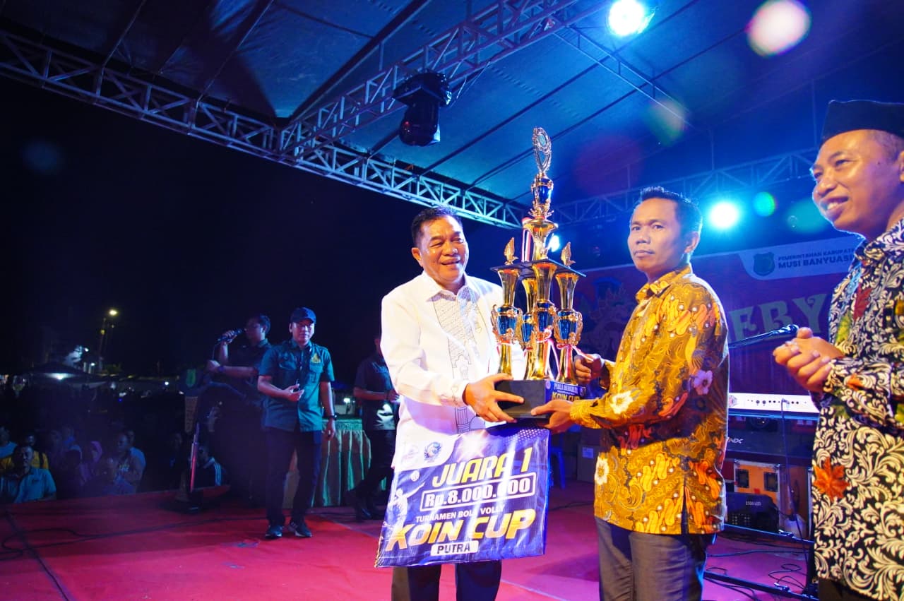 Ribuan Warga Keluang Padati Malam Puncak HUT RI ke-80, Bupati Muba Ajak Satukan Langkah Membangun Daerah