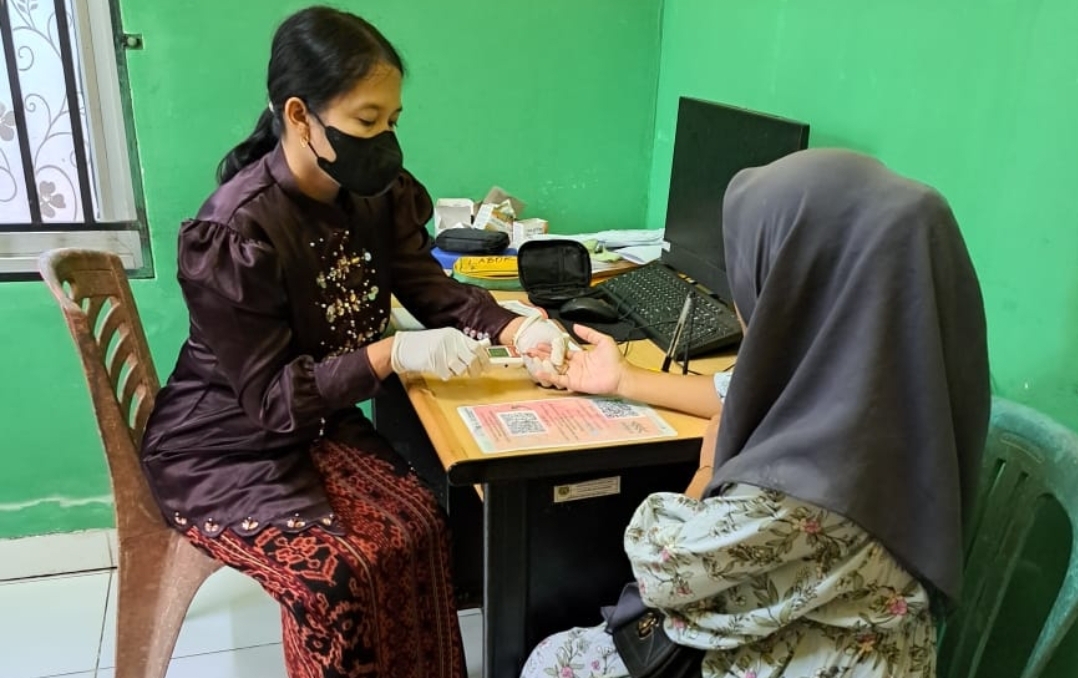 Momen Kartini, Petugas Puskesmas Srigunung Gunakan Kebaya