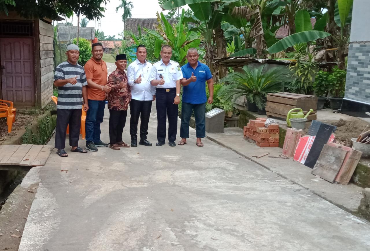 Warga Kelurahan Sungai Lilin Jaya Senang Jalan di Cor Beton