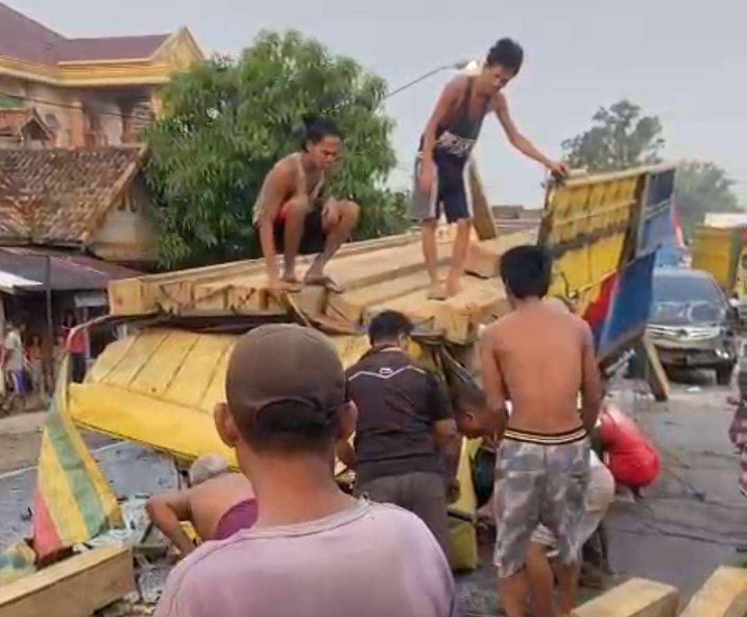 Dampak Kecelakaan di Pulau Harapan, Jalintim Banyuasin - Palembang Macet, Ini Himbauan Satlantas Banyuasin