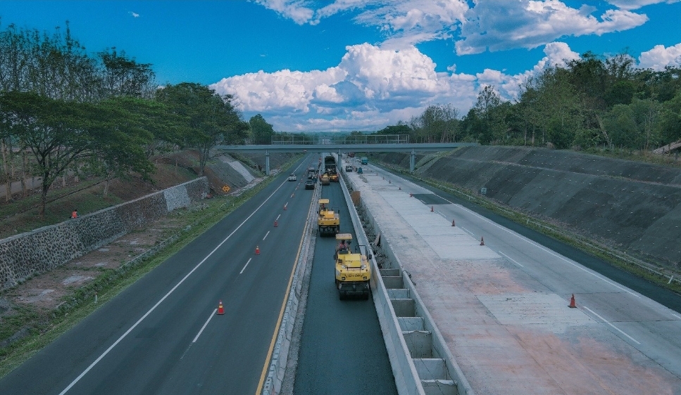 Penambahan Lajur Ke-3 Jalan Tol Cipali Ditargetkan Rampung Desember 2024