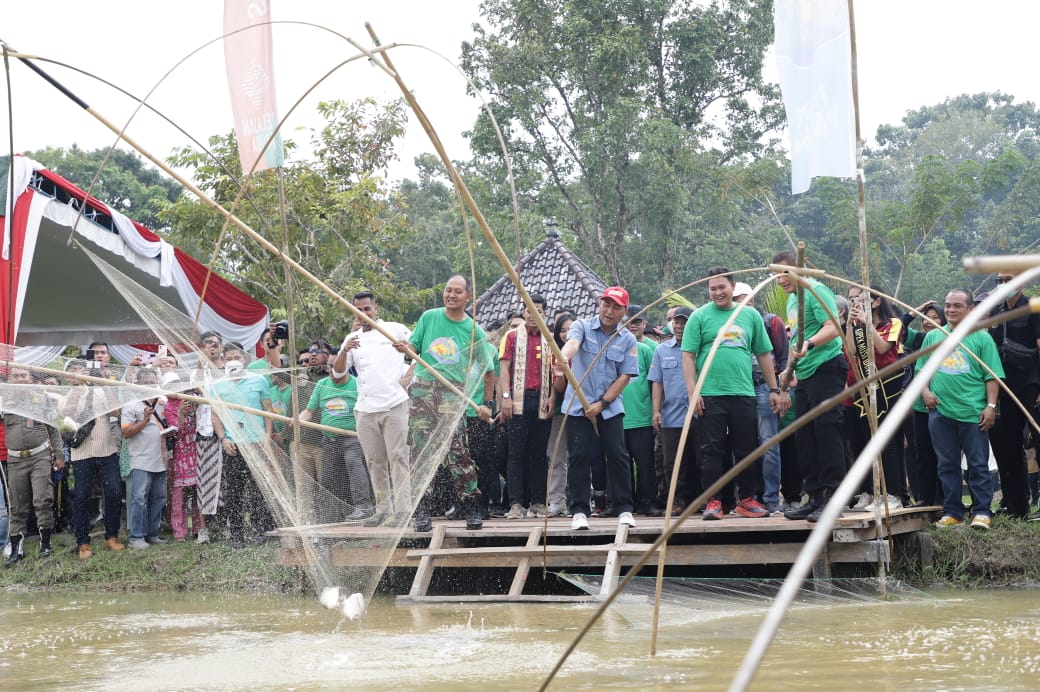 Tangkap Ikan, Imbau Warga Jangan Pakai Racun dan Setrum