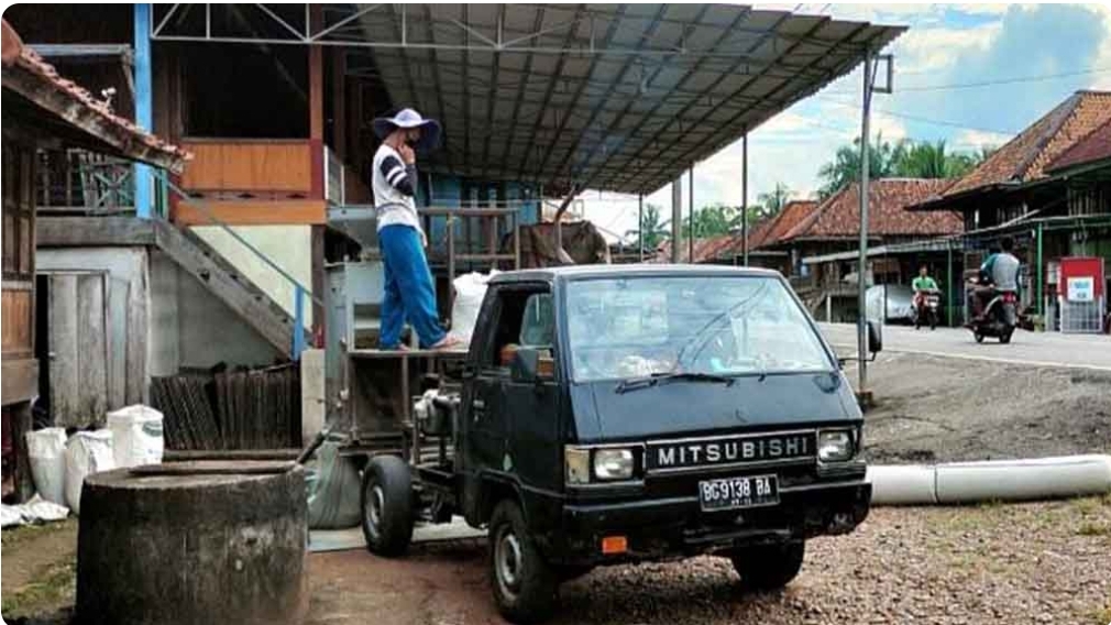 Muncul Usaha Penggilingan Padi Keliling, Petani Sanga Terbantu