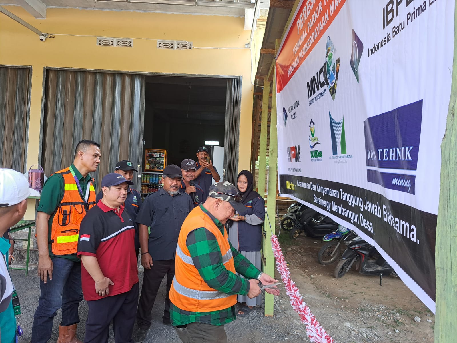 Kerja Sama Dengan Perusahaan Batubara, BUMdes Arta Mulya Mekar Jadi Bentuk Terminal Parkir Terpadu