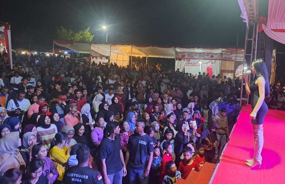 Malam Puncak Sungai Lilin Expo 2025 Berlangsung Spektakuler, Ribuan Warga Tumpah Ruah di Halaman Kantor Camat