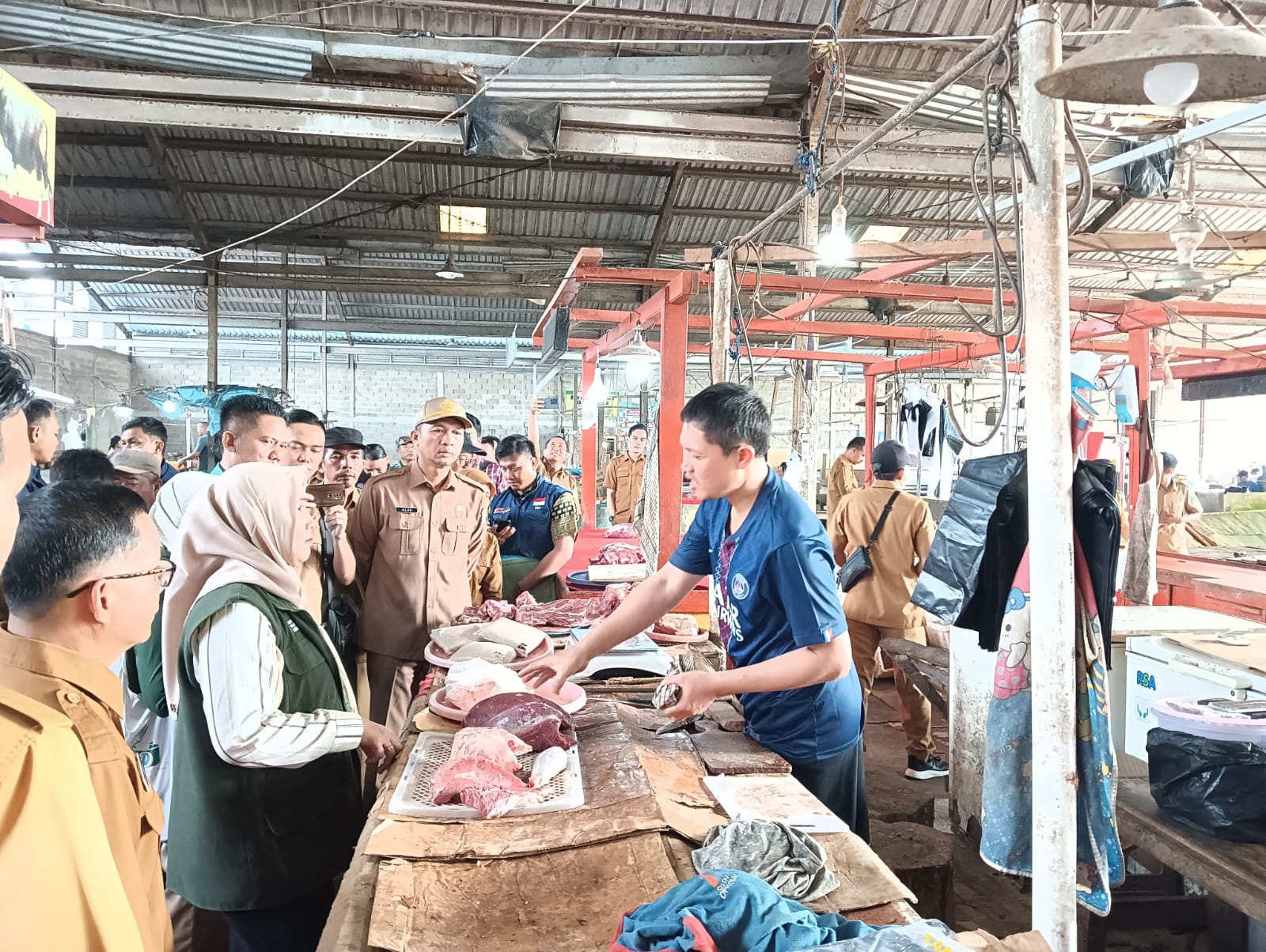 Sinergi Pemprov Sumsel & Pemkab Muba, Pastikan Pasar Randik Bebas Pelanggaran Harga dan Pangan Berbahaya  ​