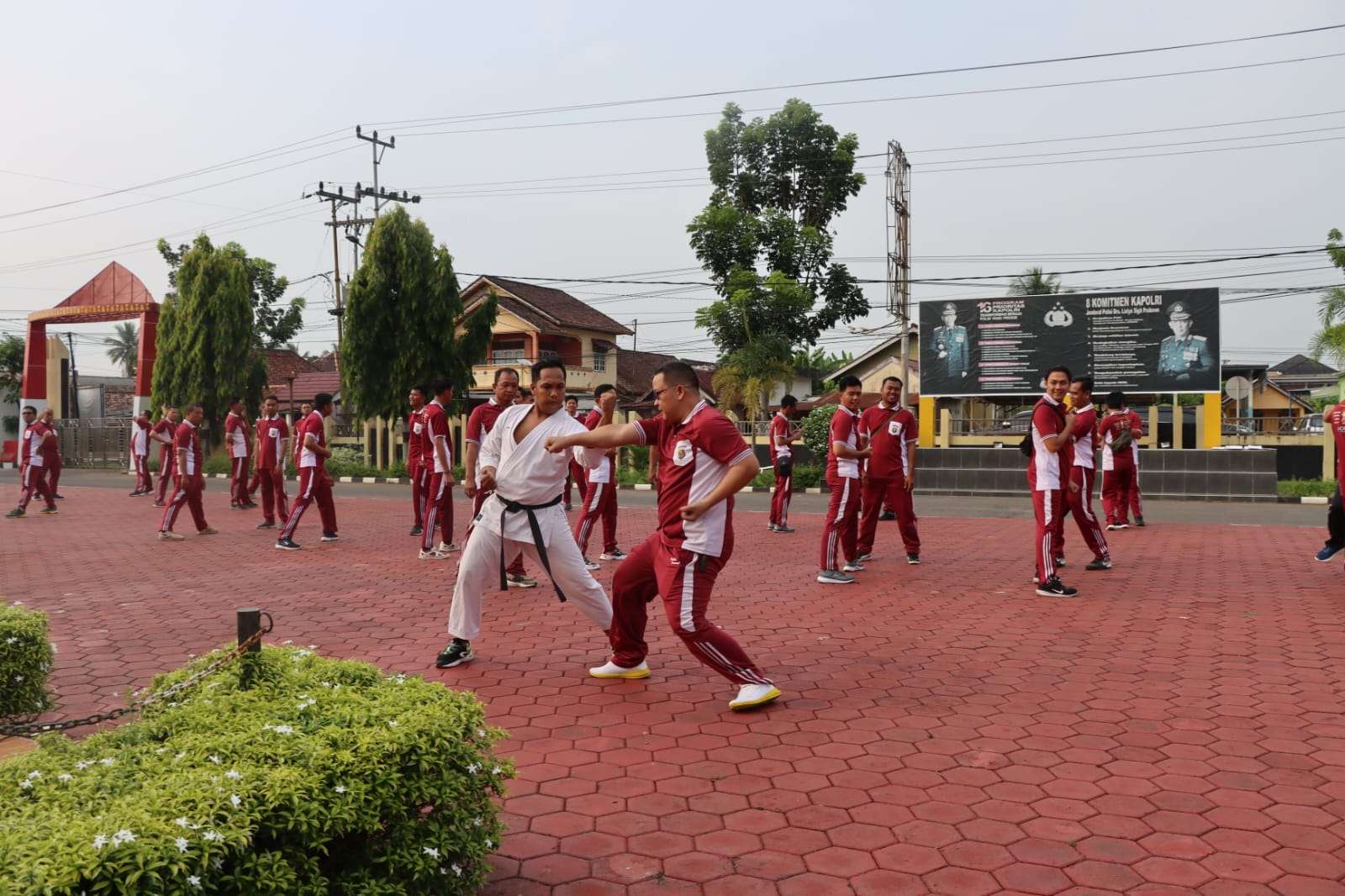 Personil Polres Muba Gelar Latihan Bela Diri