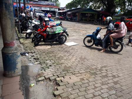 Keluarkan Bau Tidak Sedap