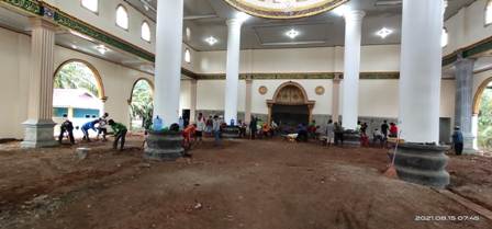 Gotong Royong, Masjid Al-Muttaqin Bakal Segera Dipergunakan