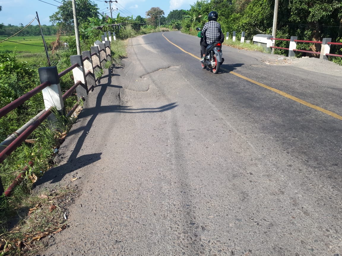 Bahayakan Pengguna Jalan