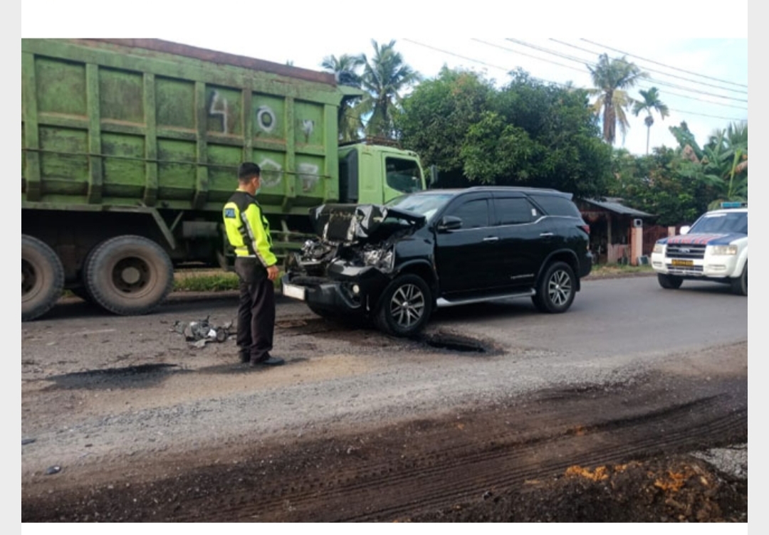 Mobil Bupati Alami Kecelakaan