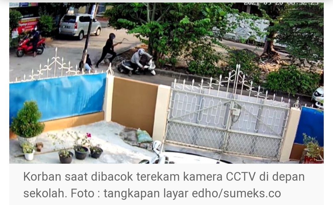 Dibacok di Depan Sekolah Usai Antar Cucu