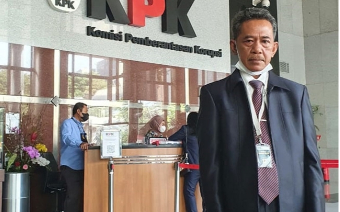 KPK Resmi Tahan 10 Anggota DPRD Muaraenim
