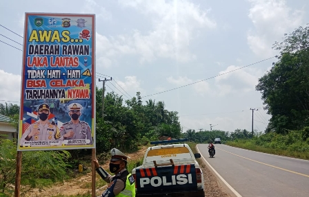 Mulus Tapi Rawan Lakalantas, Pasang Peringatan Bahaya