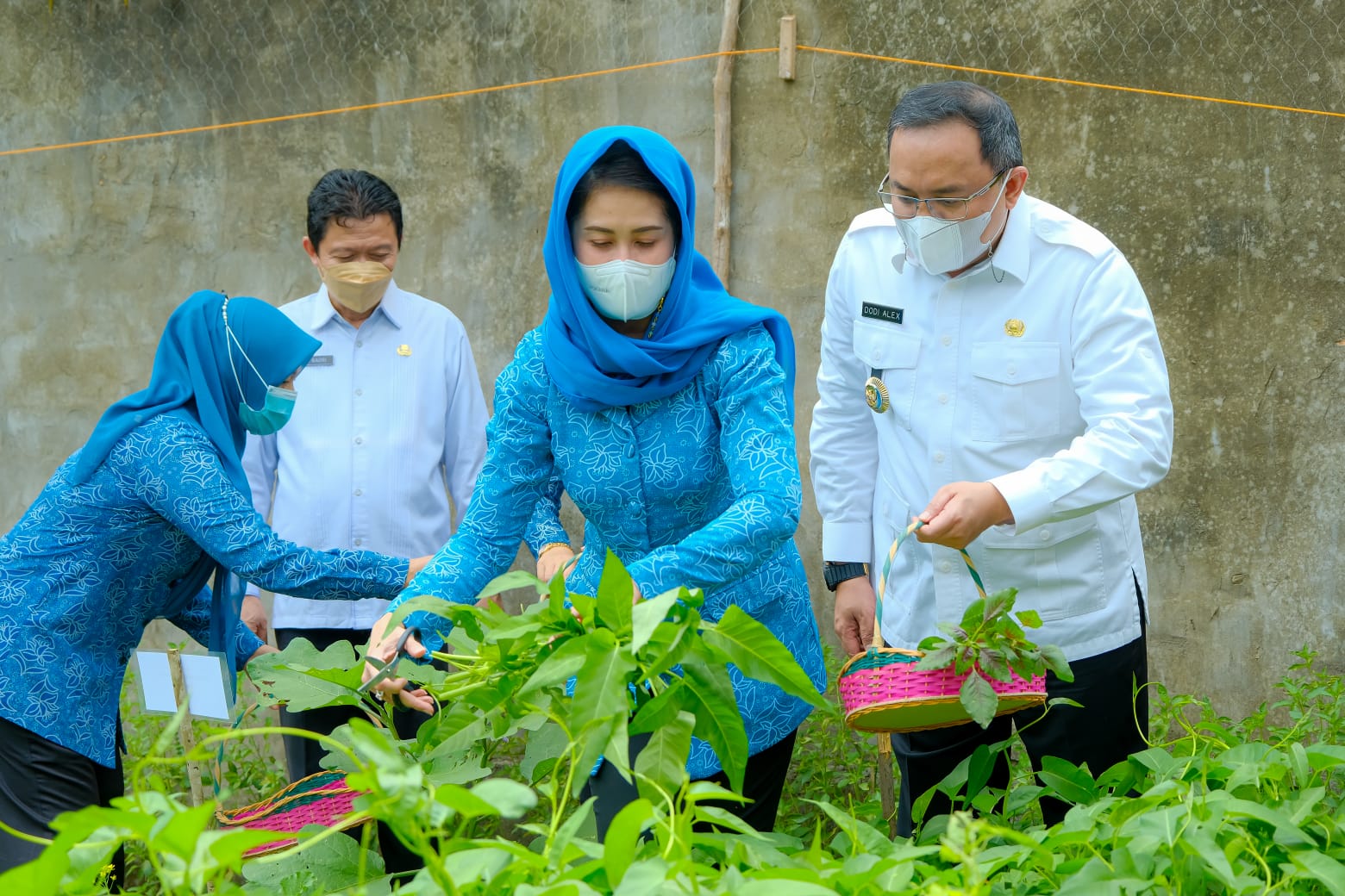 Dodi Reza Sambangi Warung KWT di Pedesaan Muba