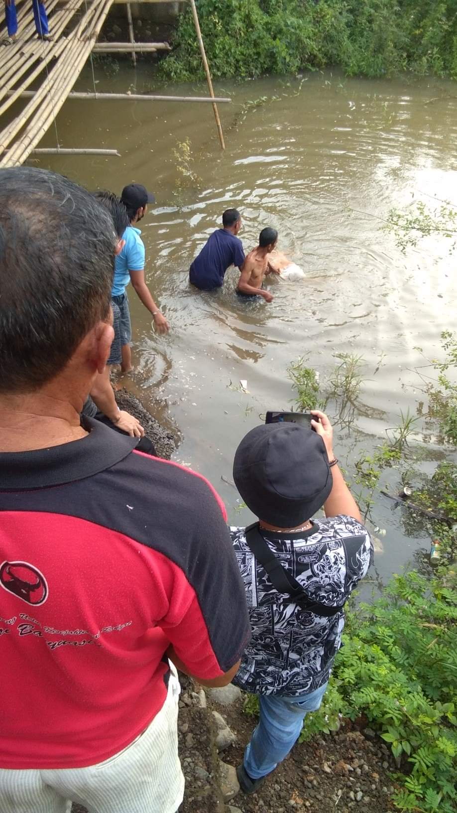 Seorang Wanita Melompat ke Sungai Epil Ditemukan Tidak Bernyawa