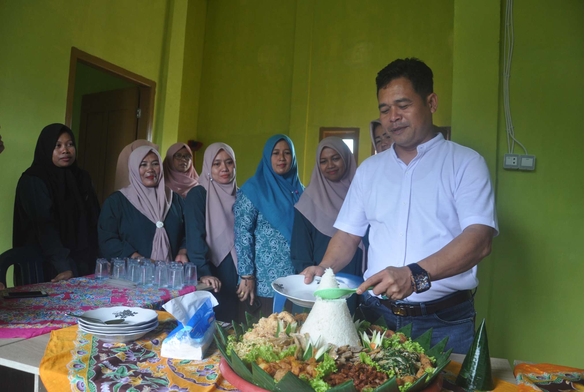 Potong Tumpeng, Syukuran Penggunaan Gedung Posyandu