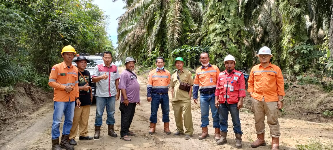 Jalan Ke Perkebunan Warga Mekar Jadi Di Perbaiki