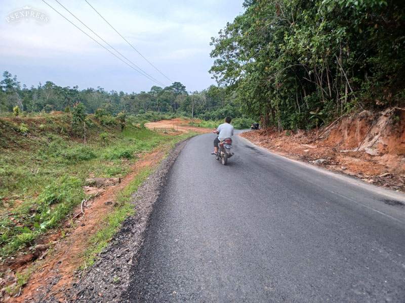 Jalan Provinsi Tak Ada Rambu Lalin