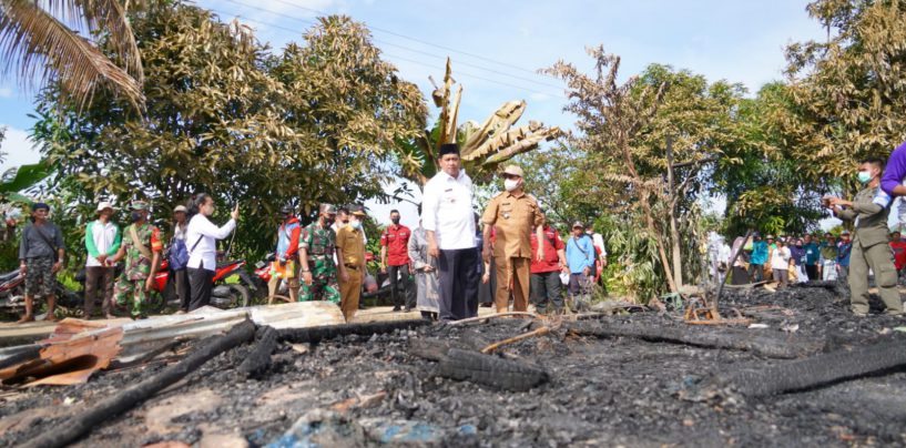 Bupati Askolani Tinjau Korban Musibah Kebakaran