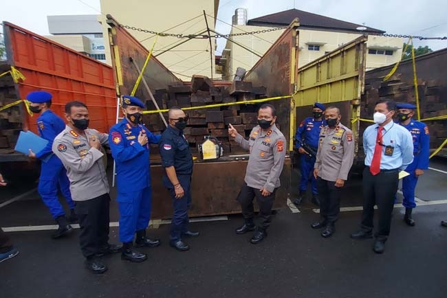 Polda Sumsel Buru 2 Cukong Illegal Logging Muara Medak