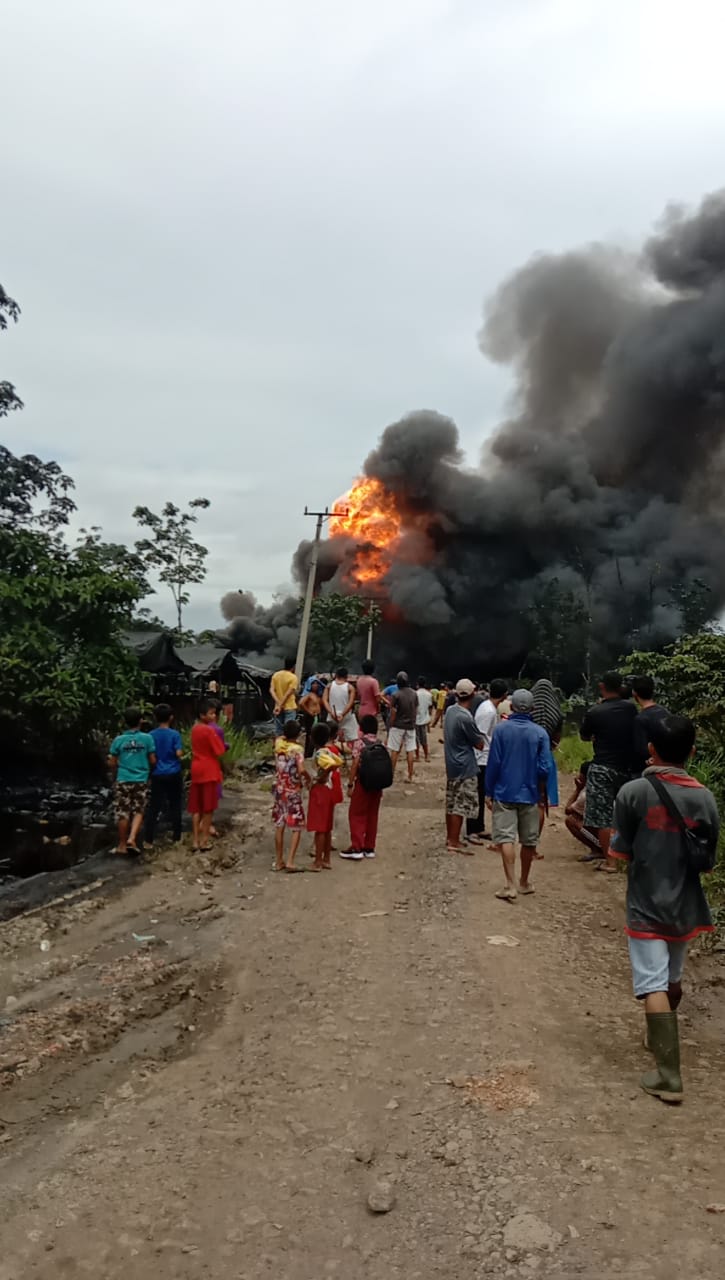 Lima Kali Ledakan, Masakan Minyak Terbakar