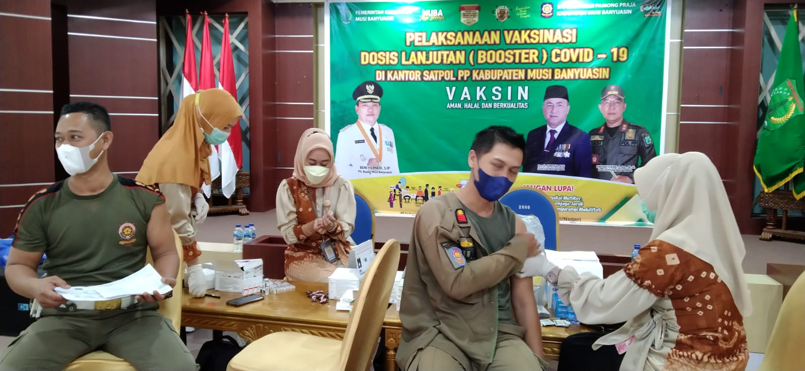 Perkuat Kekebalan Tubuh, Sat Pol PP Disuntik Vaksin Booster