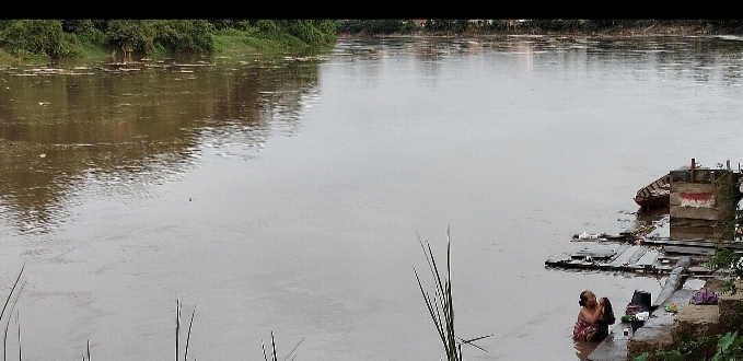 Sungai Musi Dihiasi Rempan