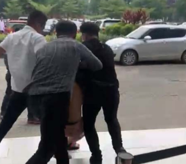 Pria yang Ditarik Paksa Keluar dari Mall Ternyata Anggota Polri