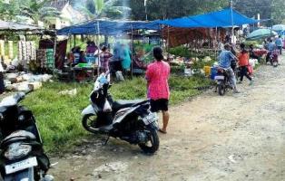 Pasar Kalangan Teluk Kijing II, Butuh Lokal Permanen