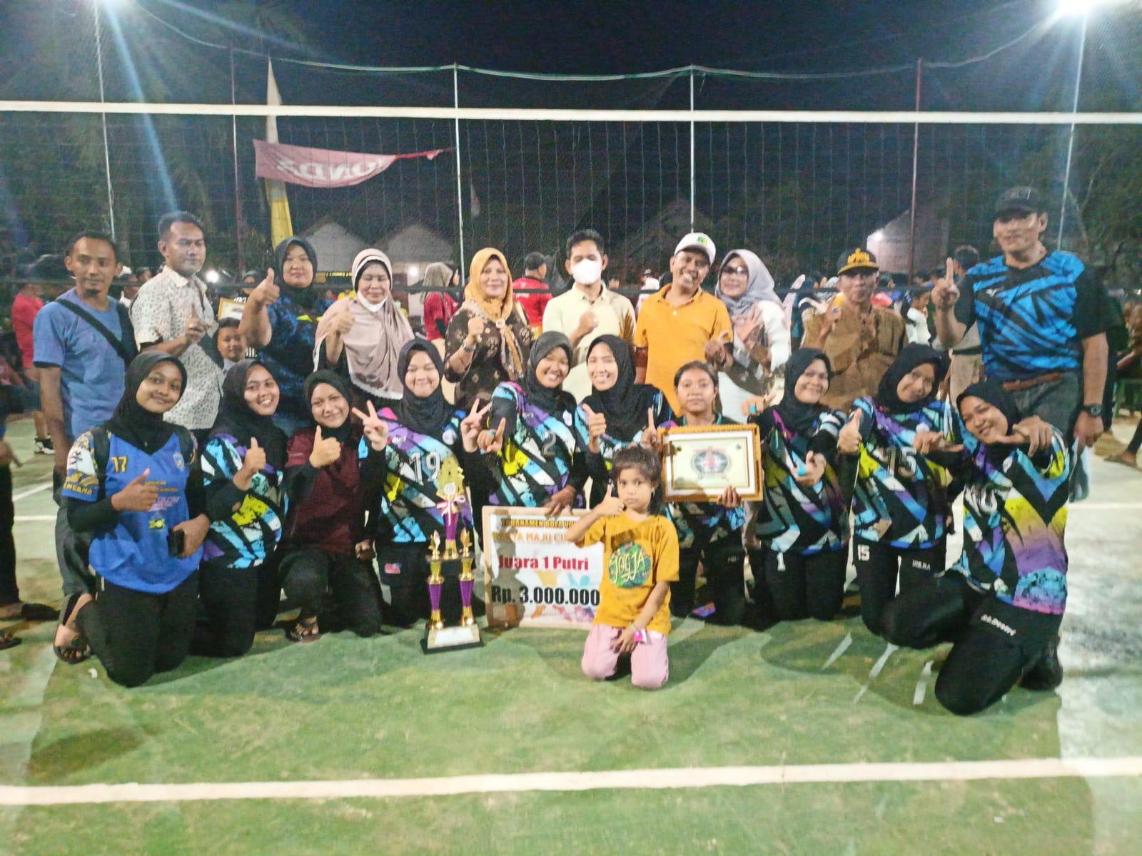 SVC Sri Gunung Putri Raih Juara 1 Turnamen Voly Karya Maju