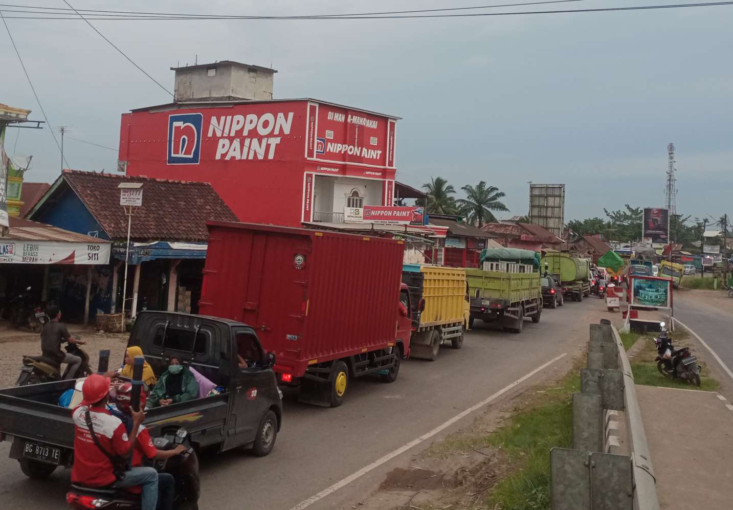 Fuso Rusak, Jalintim di Pinang Banjar Tersendat