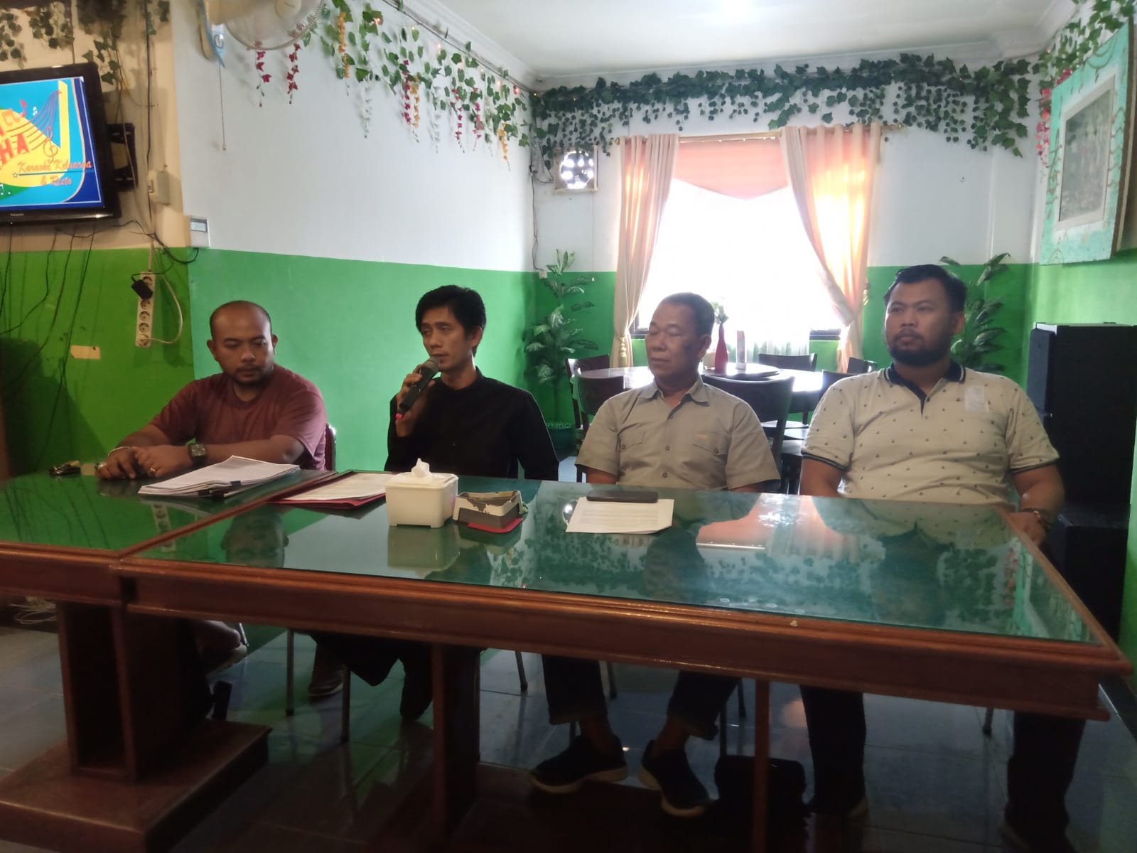 12 April Musorkablub KONI Muba