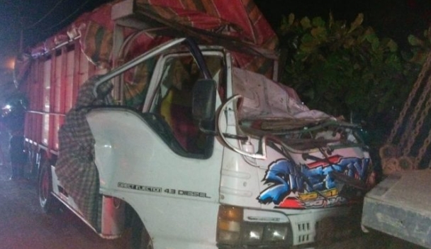 Ngeri!! Bus Tabrak Minibus di Jalur Pantura Subang, Enam Orang Kritis