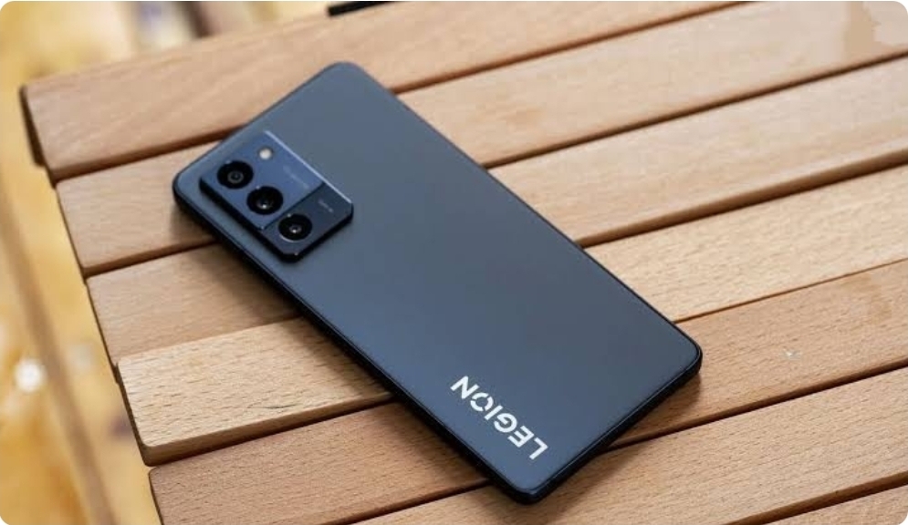 Lenovo Legion Y70: Smartphone Gaming Gahar, Performa Flagship Harga Bersahabat