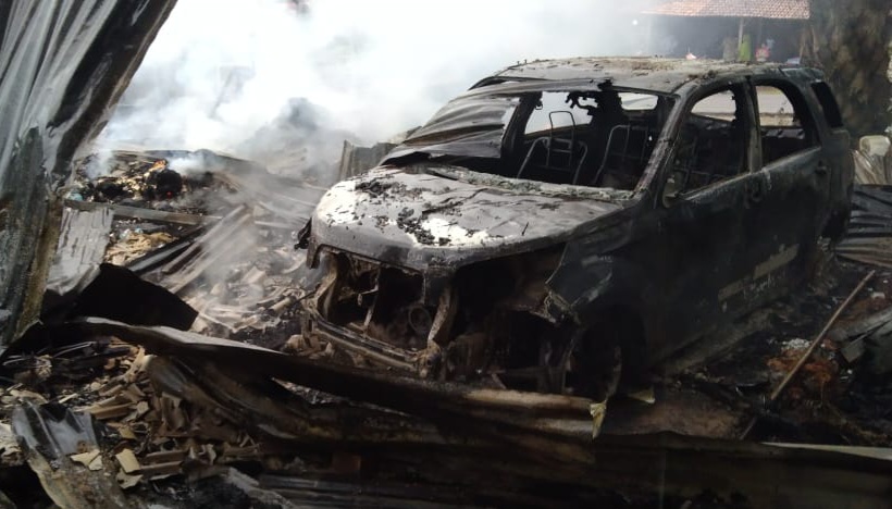 Kebakaran Rumah Warga Linggosari Sungai Lilin, Warung, Mobil dan Sepeda Motor Hangus Terbakar