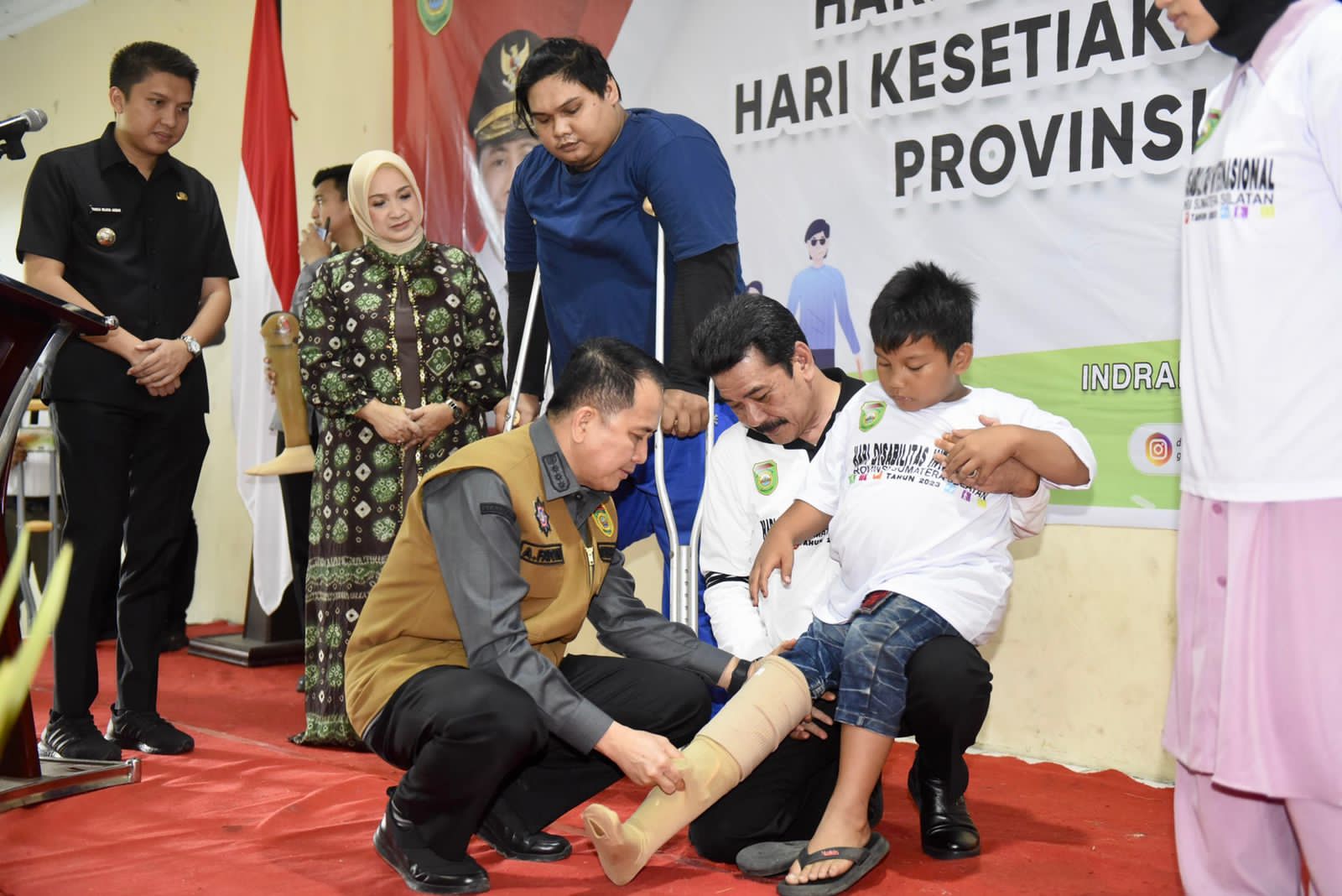 Peringatan HDI dan HKSN 2023, Salurkan Bantuan Kepada Para Penyandang Disabilitas