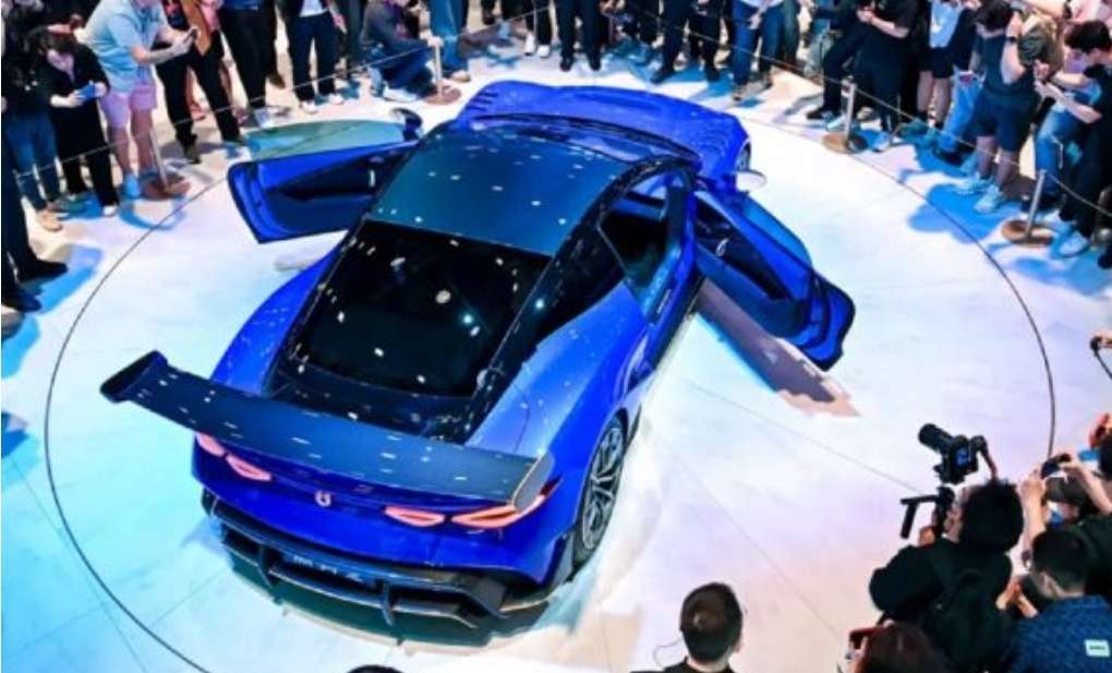 Denza Siapkan Mobil Sport Listrik Baru, Desainnya Mirip Porsche 911