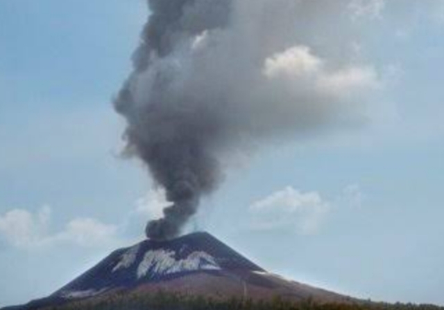 Gunung Anak Krakatau Erupsi Lagi, Masyarakat Diminta Siaga 