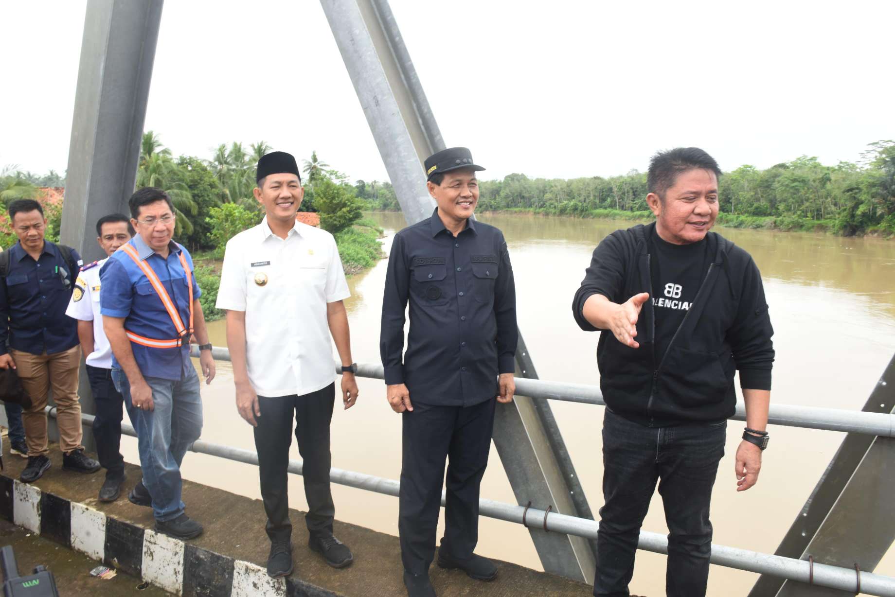 Lebih dari 3 Dekade Terbengkalai, Jalan Penghubung Muara Enim - Pali - Prabumulih Kini Dapat Perhatian