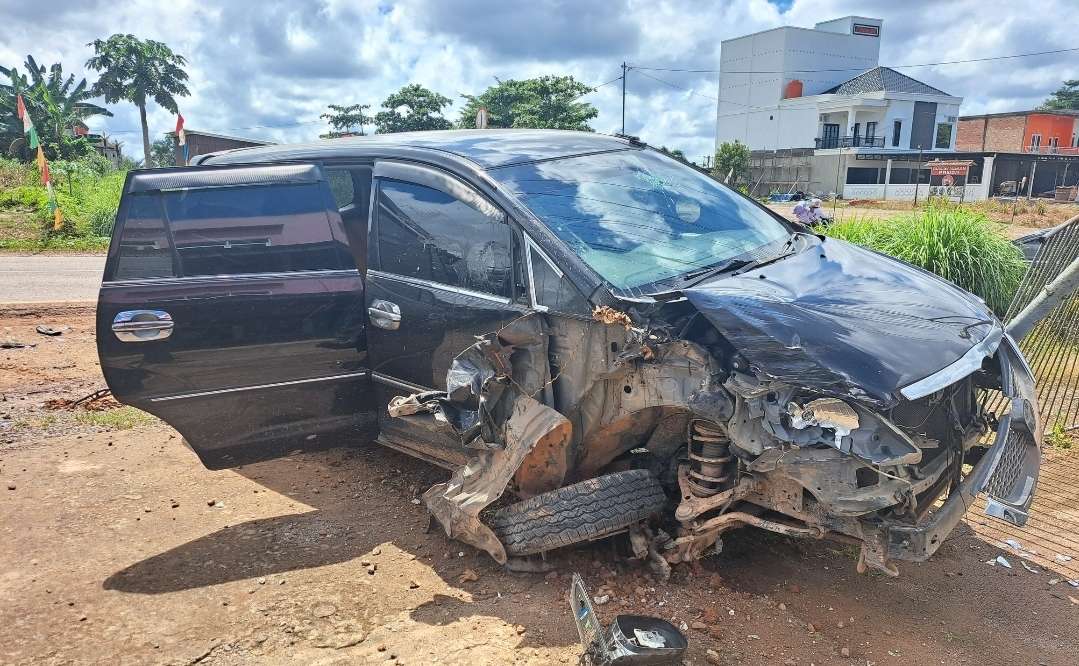 Innova Hantam Carry Bermuatan Telur di Jalintim Sungai Lilin, Sopir Mengaku Ngantuk
