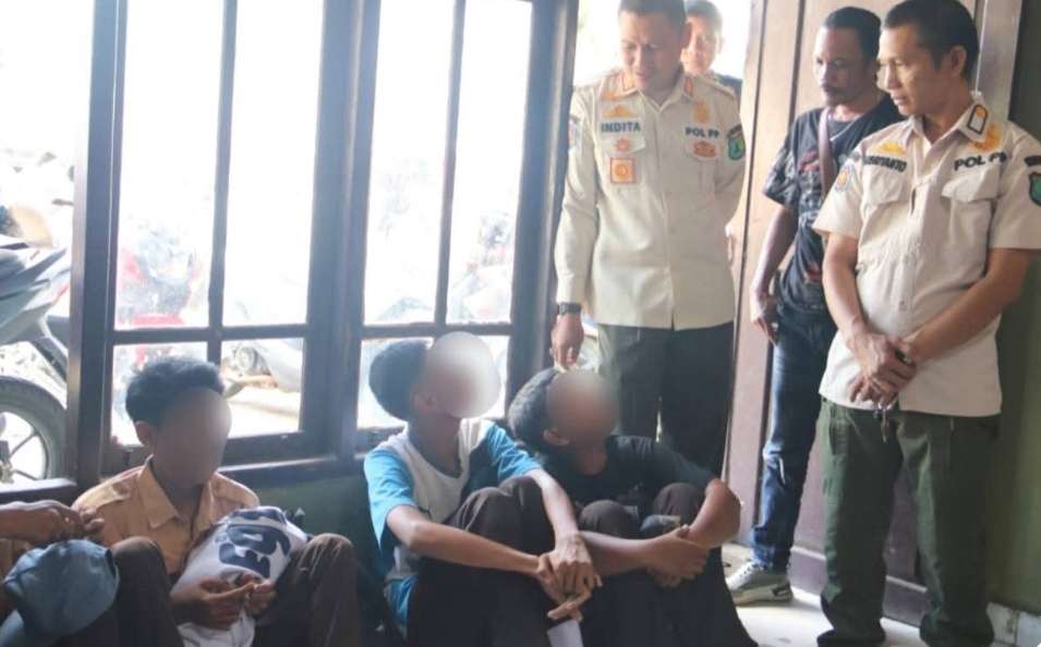 Satpol PP Muba Amankan 10 Pelajar Nongkrong Saat Jam Sekolah, Tegaskan Komitmen Jaga Ketertiban