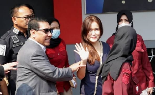 Hirup Udara Bebas Jessica Wongso Tersangka Kasus Kopi Sianida Tetap Tidak Mengaku Bersalah