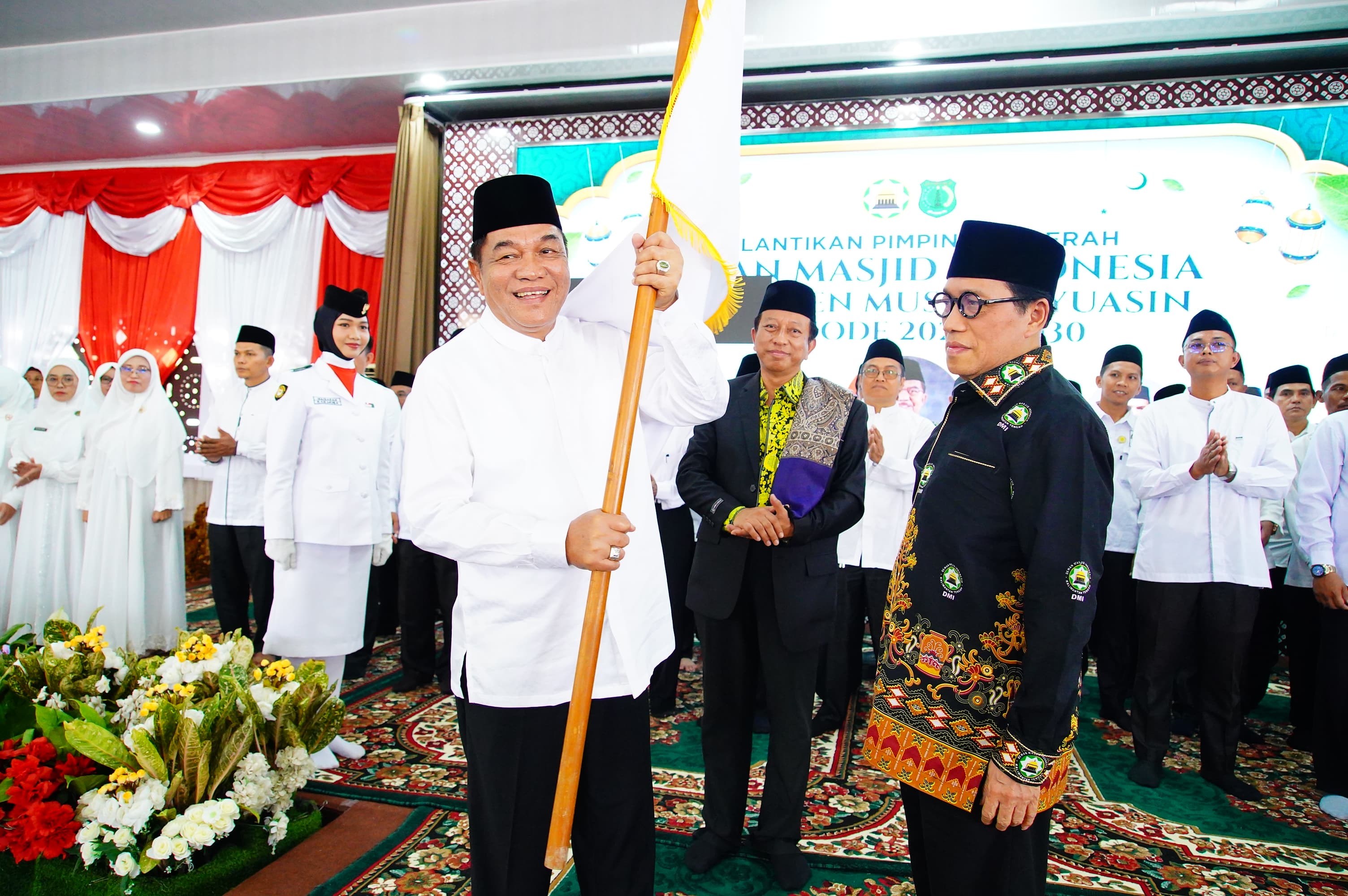 Hari Santri Nasional di Muba Penuh Semarak, Bupati Toha Kukuhkan Pengurus DMI