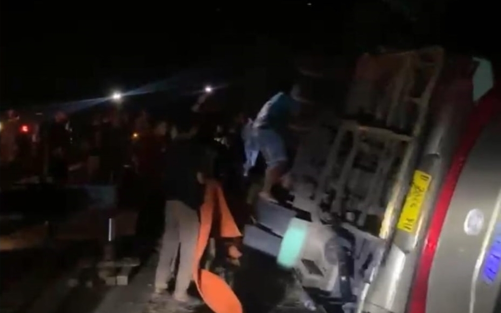Kecelakaan Maut di Jalintim Palembang Jambi, Bus Rombongan Umroh Asal Jambi Terguling, 4 Meninggal